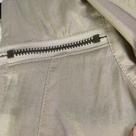 Guess Sleeveless Button Front Shirt 
Style # W23H93W2SX0 - Picture 4 of 6